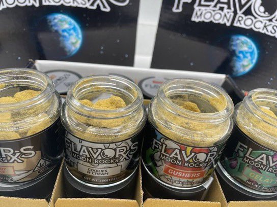 WeedLondon10's tweet photo. Cali Weed in Uk Thc Vape Pen Edible Candy 🍭Vapes in Southampton Newcastle Nottingham London  Glasgow Liverpool Bristol Manchester Leeds Leicester Luton Edinburgh Sheffield Bath  Vapes Premier League City Moonrock #Epl #Nufc #LondonTravel MOON ROCKS
https://t.co/JPRhkd0a17 https://t.co/XPSqED9mJS