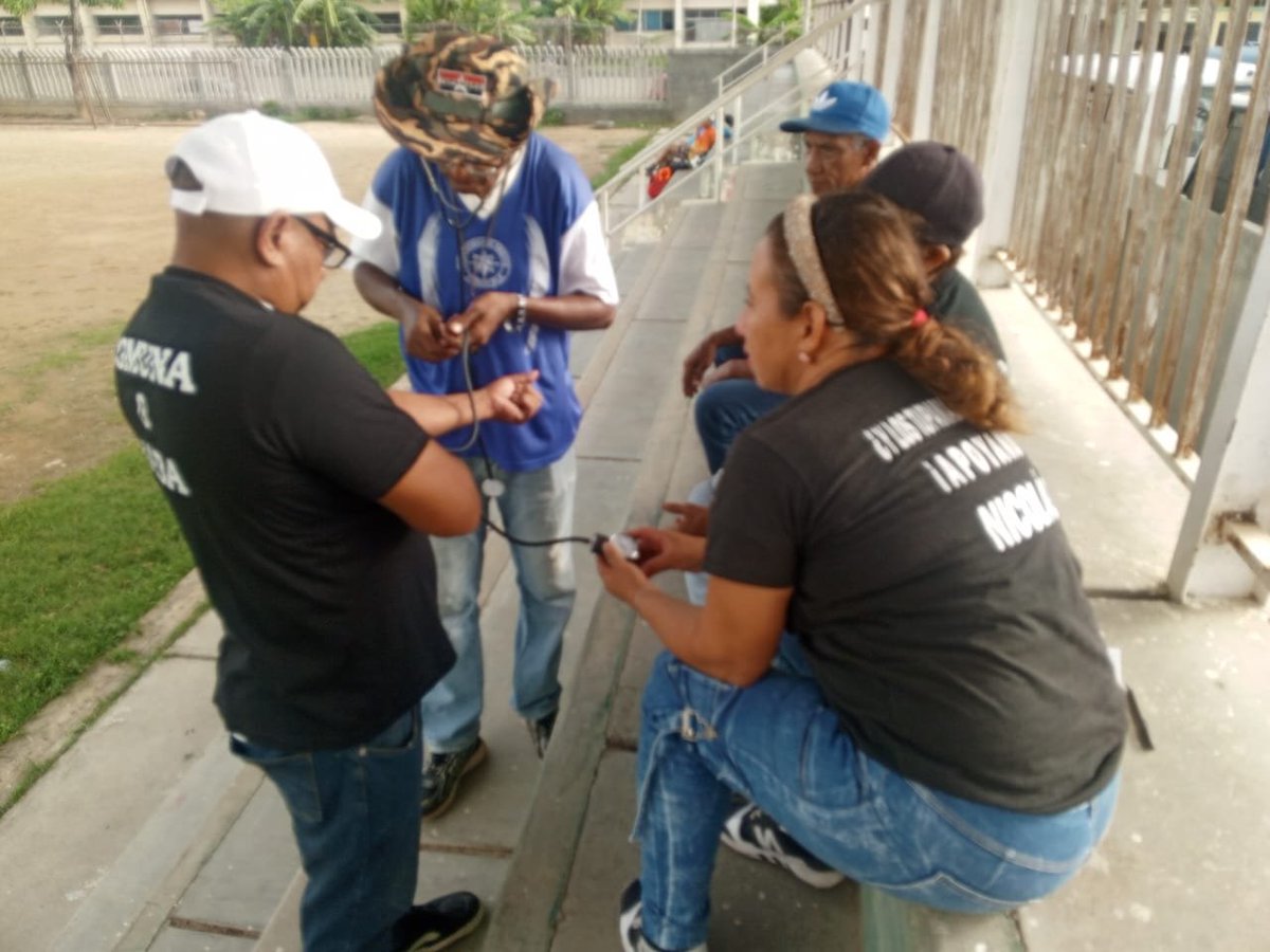 TupamaroMRT_'s tweet photo. ¡Comprometidos con la Salud!

Se llevó a cabo taller básico de toma de tensión arterial en el municipio Bermúdez, impartido por el camarada Henrry Espinoza secretario de propaganda y comunicación municipal.
​Un espacio que reunió a nuestra militancia y estructura, fortaleciendo sus capacidades para seguir sirviendo a las comunidades. 

¡Trabajo y compromiso en el estado Sucre! 📌