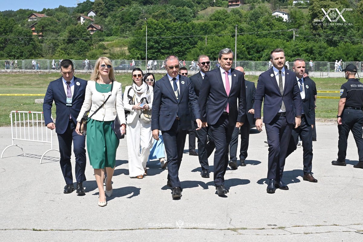VladaCG's tweet photo. 🇲🇪🇧🇦 Potpredsjednik Vlade Crne Gore i ministar vanjskih poslova @ErvinIbrahimov1 predvodio je delegaciju Vlade Crne Gore na komemoraciji povodom obilježavanja 31. godišnjice genocida u Srebrenici. https://t.co/TeZwZVUhVq