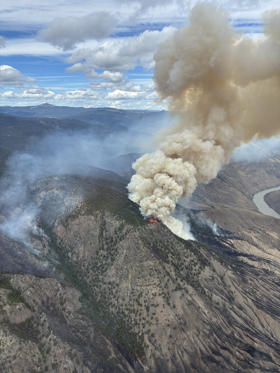 rparmar_BC's tweet photo. #BCWildfire update ⬇️

Recent widespread warming and drying conditions are anticipated to continue through this weekend, especially for southern areas of BC. These conditions will further dry out available fuels, increasing the likelihood of wildfire ignition.

📸French Bar Creek https://t.co/KXLUfLyXiZ