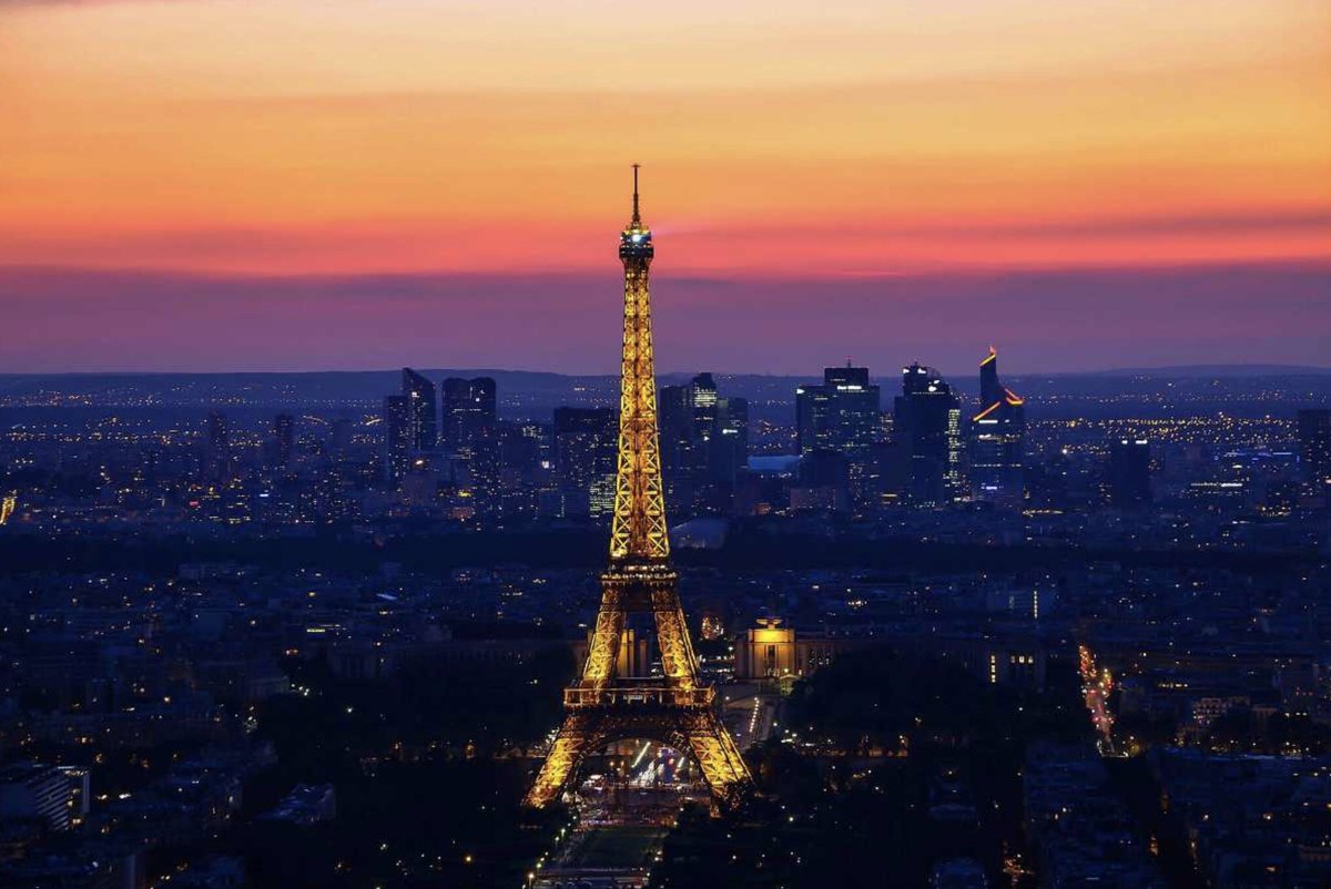 cppluxury's tweet photo. Paris luxury hotels impacted by repeated power-cuts : Ritz Paris, le Park Hyatt Paris-Vendôme, le Kimpton St Honoré and l’Hôtel du Louvre

The power-cuts have come at a time of yet another forecasted heat-wave

#Paris #RitzParis #ParkHyattParis #KimptonSaintHonore #HotelDuLouvre https://t.co/DEMCdihbr4