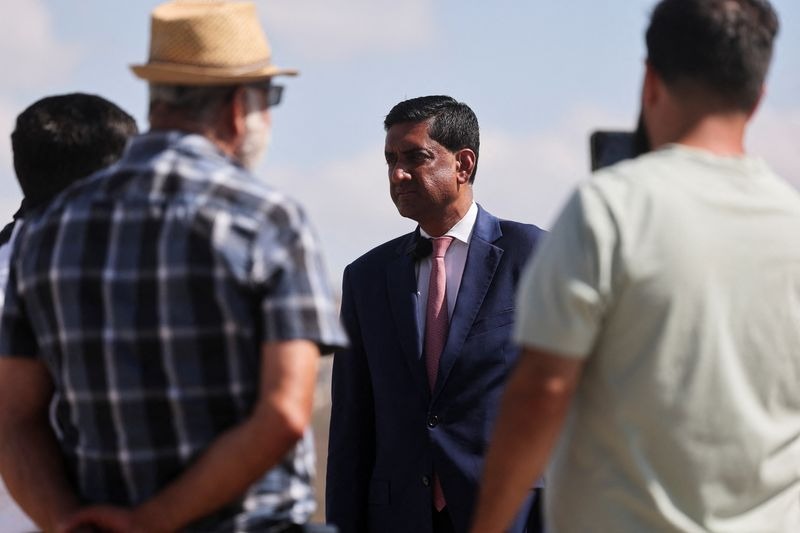 MarioNawfal's tweet photo. 🇺🇸🇵🇸🇮🇱 Rep. Ro Khanna was touring a demolished Palestinian village in the southern West Bank when armed Israeli settlers blocked the road.

They had guns, taunted his group, and kicked the bus tires. Israeli soldiers showed up but stood by chatting with the settlers.

Khanna was stuck for 90 minutes feeling powerless. He called it the scariest part of his trip.

Met families hit by attacks, a school where a 14-year-old was shot by a settler, and heard stories of beatings.

Still backs Israel's right to exist but slams the occupation as brutal and says violent settlers must go for any two-state solution.

"No American would support this if they knew." Wild day for him.

Source: NYT / Writer: Lucas