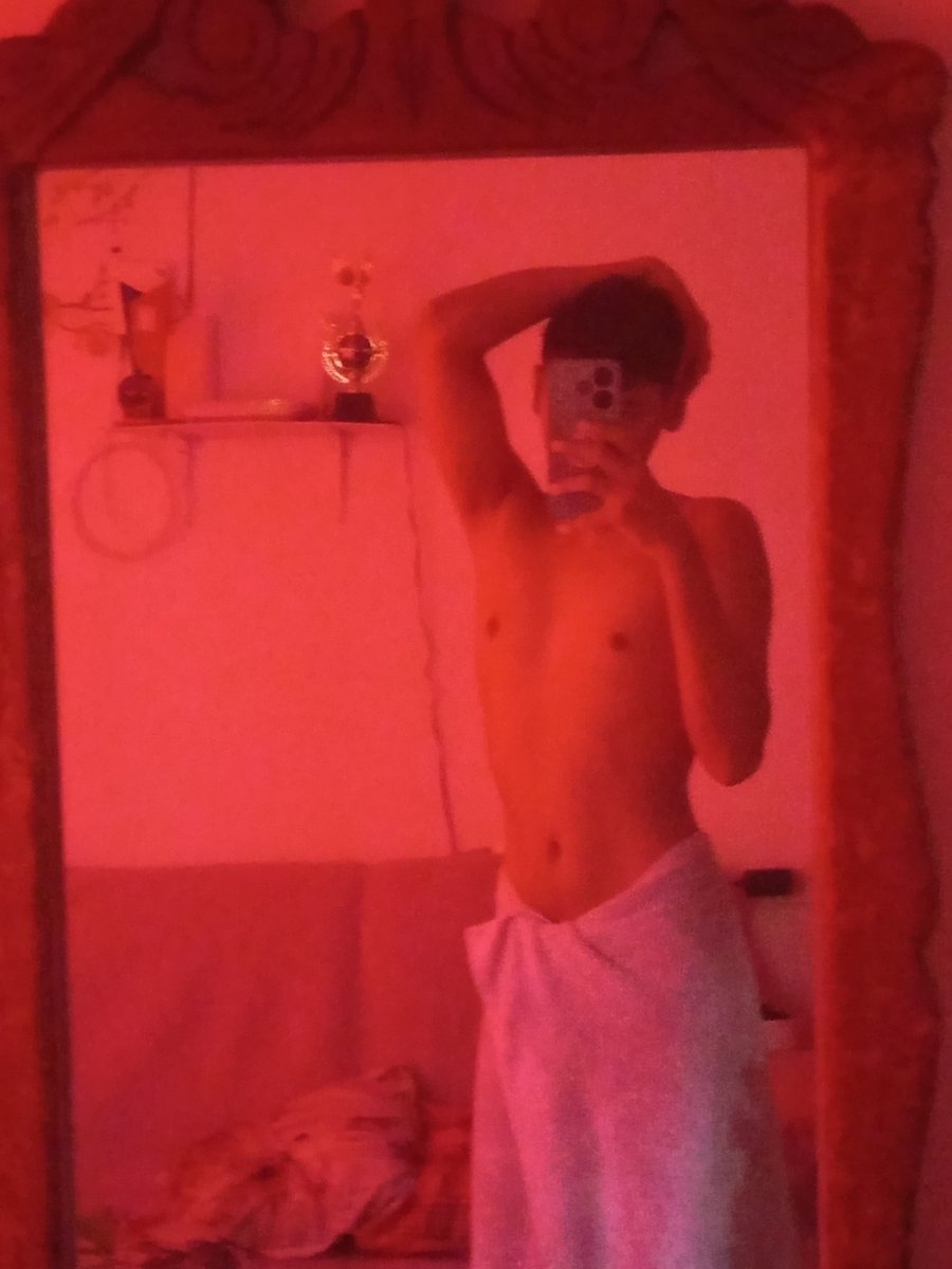 elregiohot_'s tweet photo. Tengo muchísima tela, ¿Quién me ayuda a desnudarme?🫦🥵

Venta de contenido al DM 💸🥵 https://t.co/GjNHGlgC0U