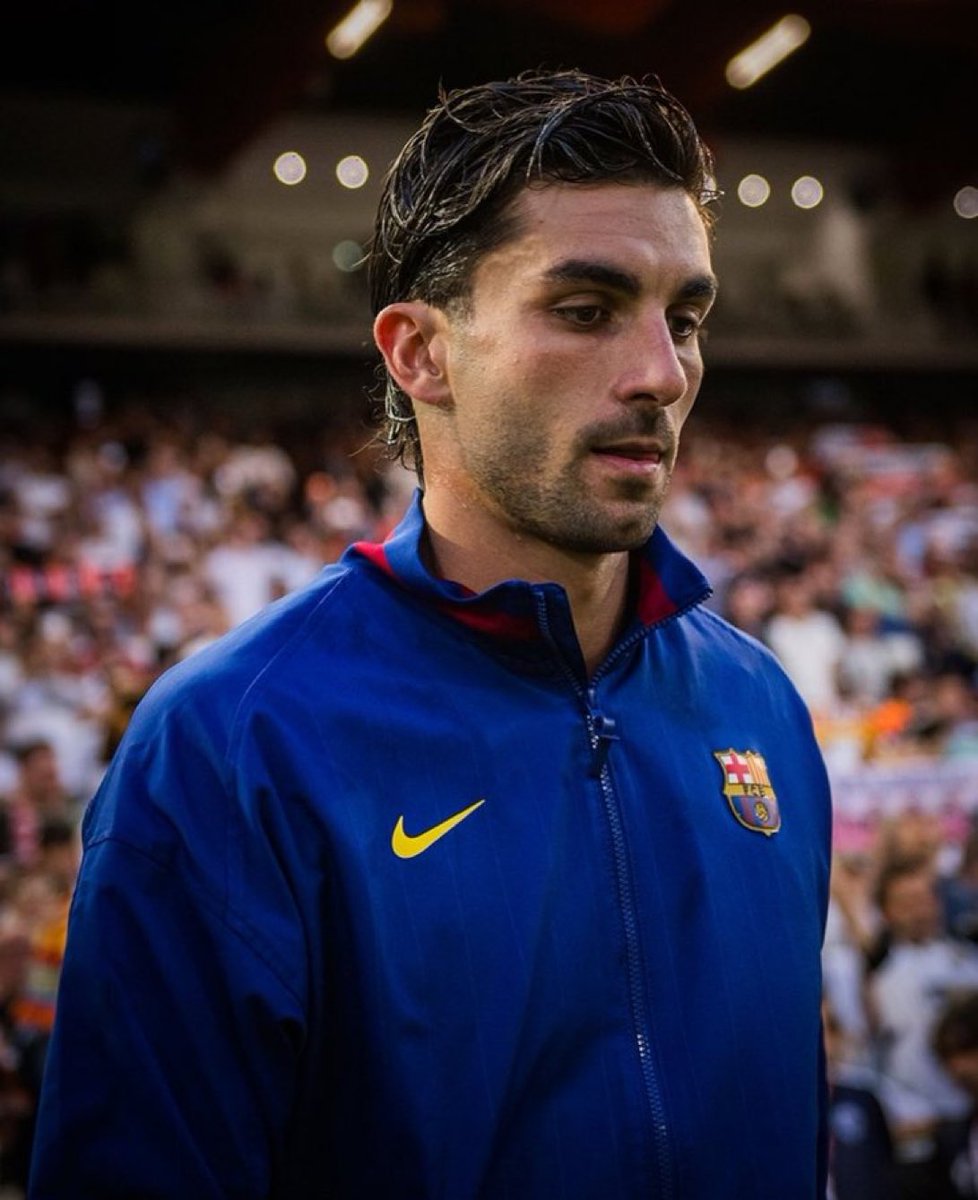 P53573Pending's tweet photo. 🔵🔴Con Ferran Torres creo que todos quisiéramos lo mismo, pero hoy por hoy es mejor no ilusionarse con una salida.
📌El Barcelona todavía no tiene cerrado el fichaje de un delantero centro puro, y en este momento Ferran sigue siendo la única alternativa natural para esa posición https://t.co/LG5NKeTJzU