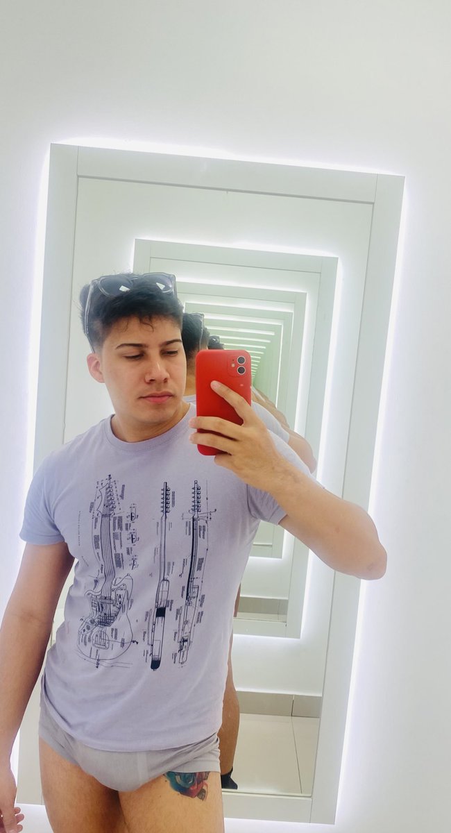 _oziasxavier's tweet photo. 🕶️ https://t.co/VVk9Y6JxH8