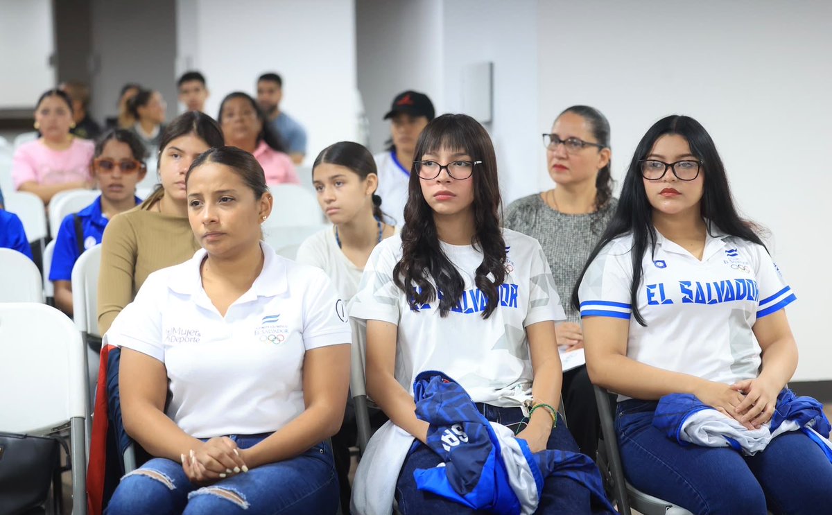 indeselsalvador's tweet photo. El salón de usos múltiples del Estadio de Deportes de Playa es la sede de la jornada de Salud Integral de la Mujer. El evento cuenta con la organización de nuestra institución y el respaldo del Comité Olímpico de El Salvador.

A la actividad asisten 120 personas, entre atletas, dirigentes y familiares. El programa académico y formativo aborda la salud integral de la mujer con enfoque en la sexualidad, además de temáticas vinculadas a la salud mental y el control al dopaje.

#ConstruyendoElCamino