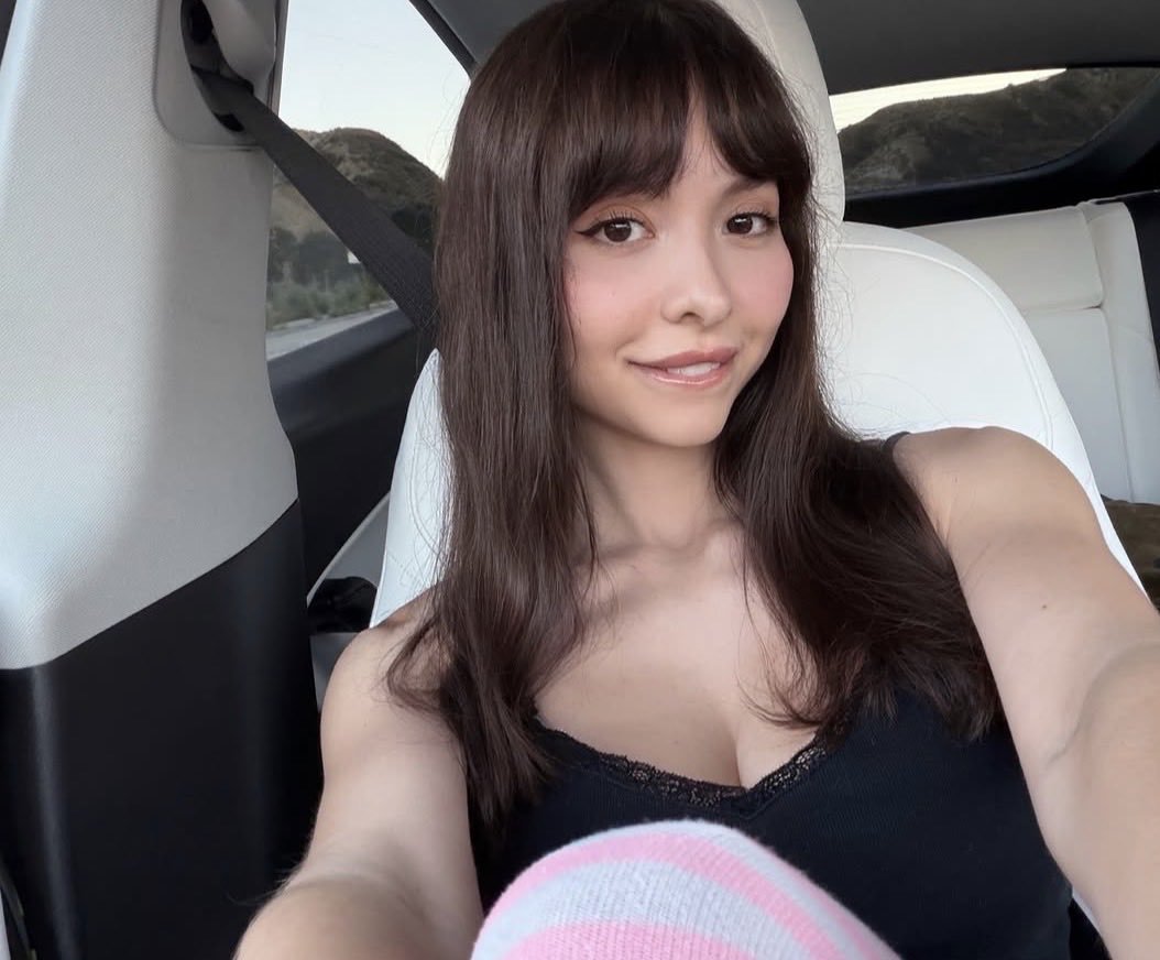 roseevans1827's tweet photo. How do I look guys 👦 🤔 https://t.co/YbiPbkjjUm