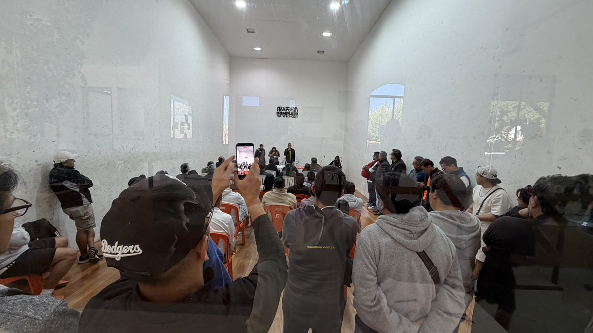 ChamonJp's tweet photo. Éxito total de la Asamblea del @ClubStrongest. Quisieron impedirla; no pudieron. 
Cuando el socio se organiza, el Club le pertenece. https://t.co/5CJnG1E7yu