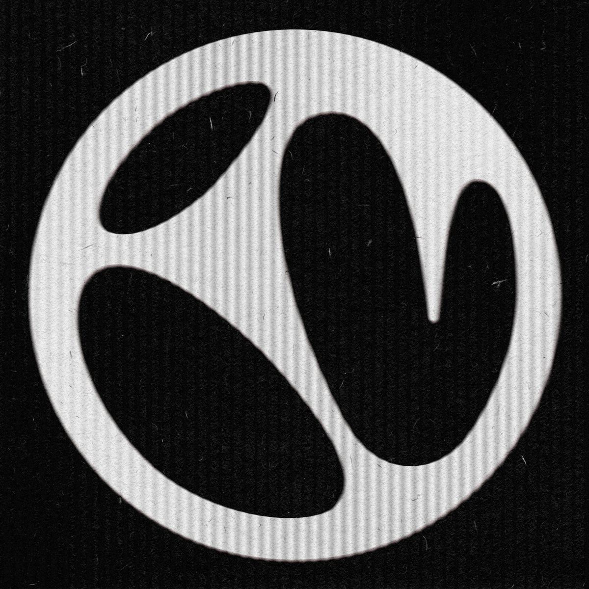 enhypenupdates's tweet photo. onward, together. 🖤 https://t.co/zWHrz34Dqv
