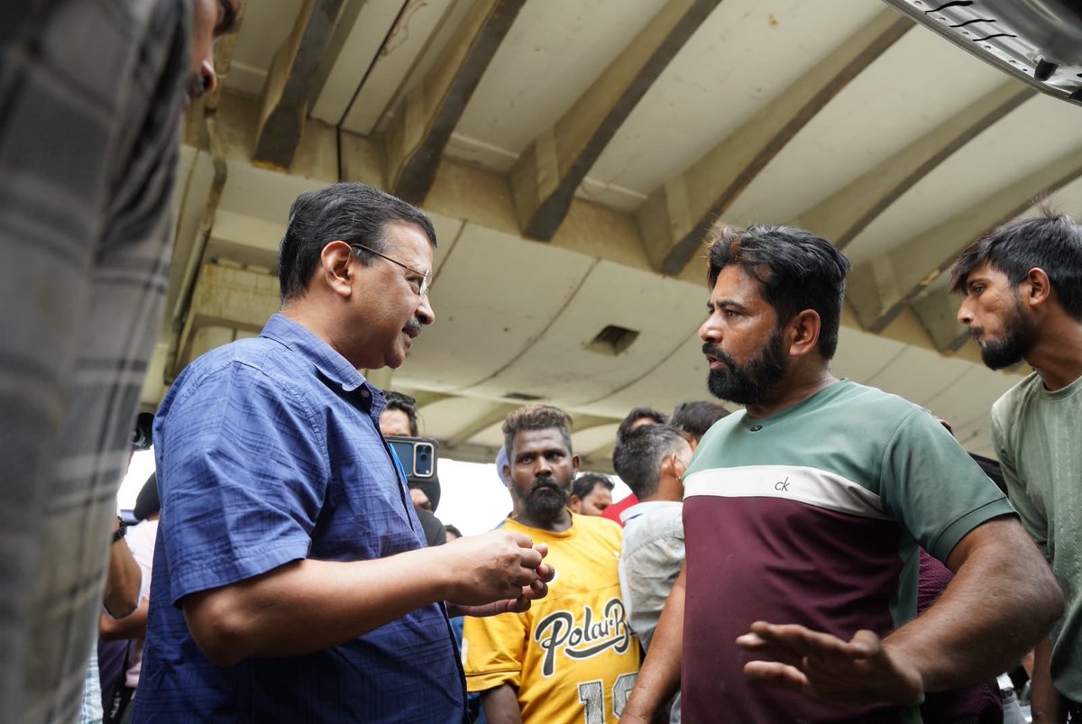 sphavisha's tweet photo. Arvind Kejriwal visited petrol pumps and service centres, interacted with people, and collected feedback on the use of E20 fuel https://t.co/GF46ffuX00