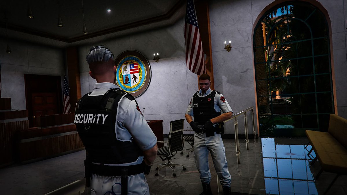 LuckyVde's tweet photo. Liebe Community,

ab sofort werden die Karten neu gemischt. Für Crime-Spieler:innen und Security-Unternehmen bahnt sich ein spannender Konflikt an. Ab sofort erhalten alle Unternehmen aus der Sicherheitsdienstbranche für ihr Gebiet neben der State Police ebenfalls die Dispatches bei Einbrüchen. Bewaffnet mit Tasern und Kabelbindern kann gehandelt werden und der Thrill erwischt zu werden wird höher. Packt ihr den nächsten Einbruch?