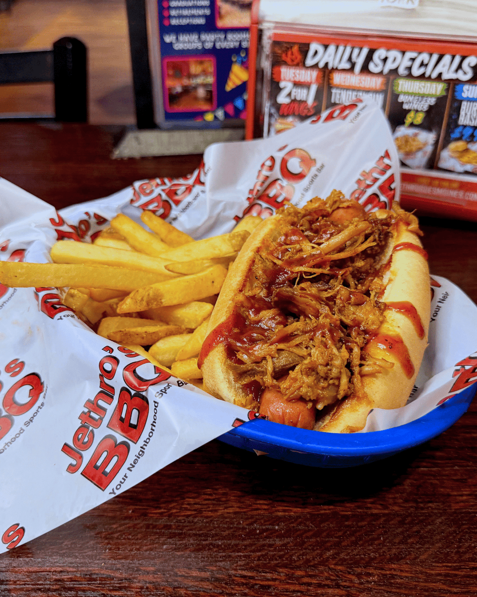 jethrosbbqdsm's tweet photo. Weekends call for BBQ. ๐ญ Our BBQ Dog is topped with bold flavor and served with crispy friesโall for $8.95. Stop by and celebrate National Hot Dog Month!
#WeekendEats #JethrosBBQ #DesMoinesFood https://t.co/3lyVaQVpyT
