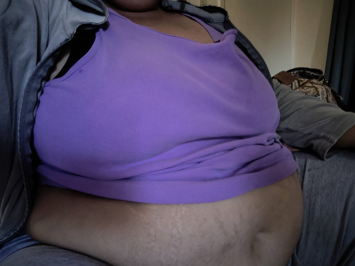 bbwsunkistlips's tweet photo. You guys are getting a special treat today… check out my second picture. Give me a like if you approve ✅
I love that second pic! #bigandbeautiful #belly #bigbelly #bellylovers #plussize #fullfigured #bbw #ssbbw #fatgirl #biggirl https://t.co/UmJqxo2zF0