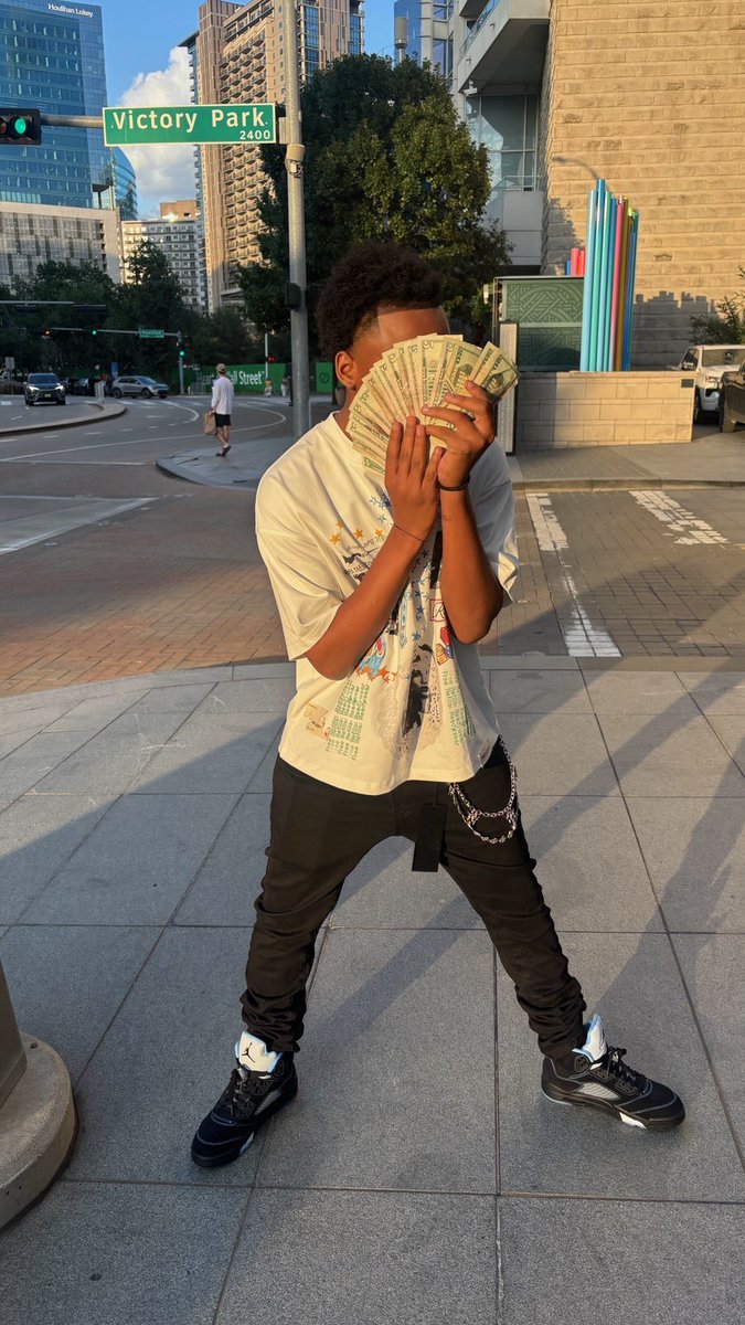 luhkash_'s tweet photo. #birthday July 08 #fypシ゚ #nfs #dtx #htx #atl https://t.co/eaWWao3kuR