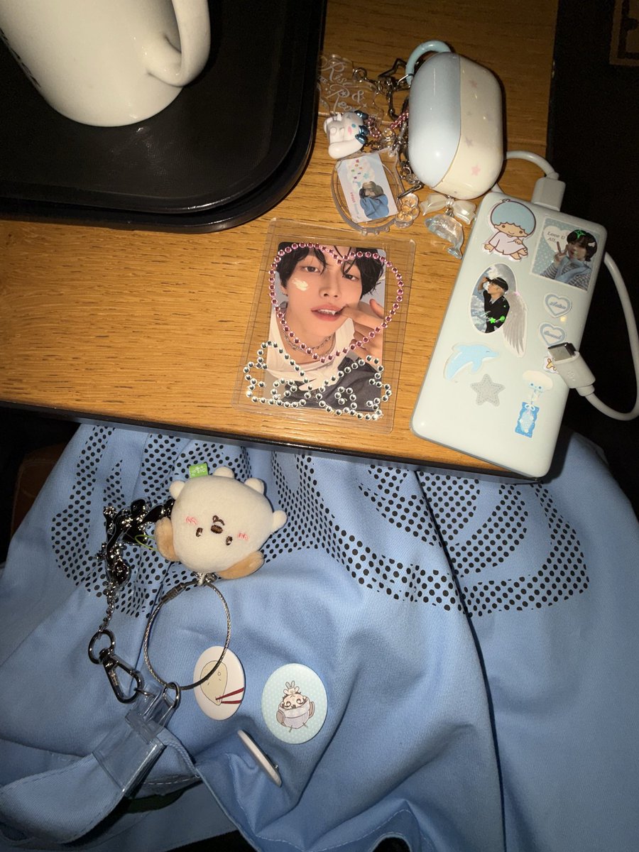 coozyii's tweet photo. #일상계트친소 #브리즈트친소

일상 + 라이즈 👼🏻♥️ https://t.co/NrQ1XbXowq