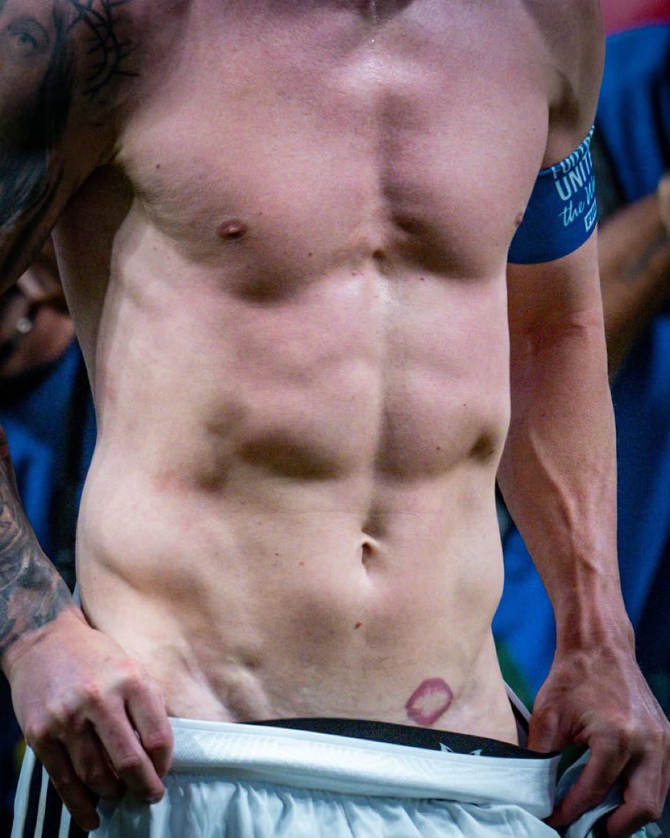Messibo_'s tweet photo. Guess who this is?  🔥🔥 https://t.co/Z3sRJUncRW