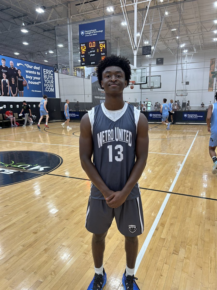 HoopGroupEamonn's tweet photo. Ryder Rasch with the GAME WINNER 🪣 

Metro United secures the thriller✅ https://t.co/zIeOz9VVbu