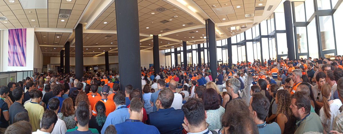 __BoSNio's tweet photo. El jueves 9 de julio, en históricas asambleas (por la forma de convocatoria, asistencia, participación y por la forma de desarrollarse), las personas trabajadoras de las plantas de Airbus en Sevilla decidieron secundar masivamente la huelga convocada en Airbus https://t.co/PPnO6VO4Ow