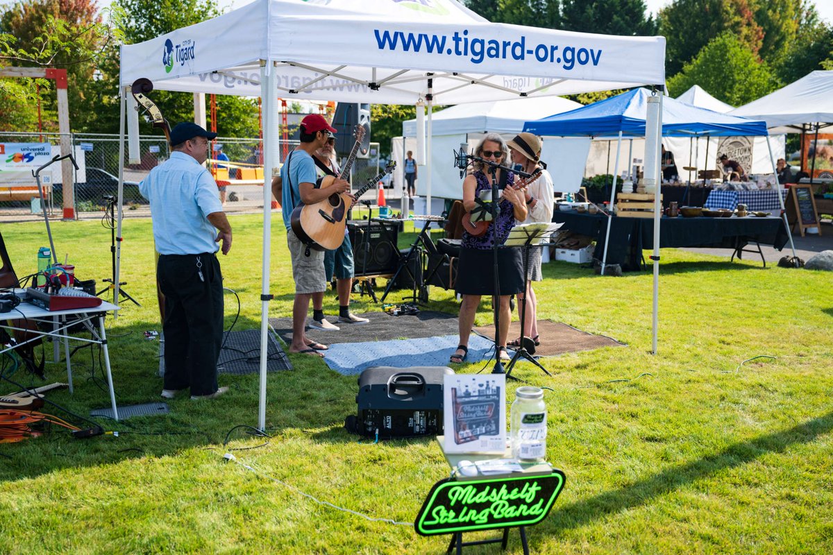 TigardOR's tweet photo. Summer market days are here.
Come say hello at the Tigard Farmers Market this Sunday.

We’ll be at Universal Plaza from 9 a.m. to 1:30 p.m. https://t.co/i3bRLJ7ONL