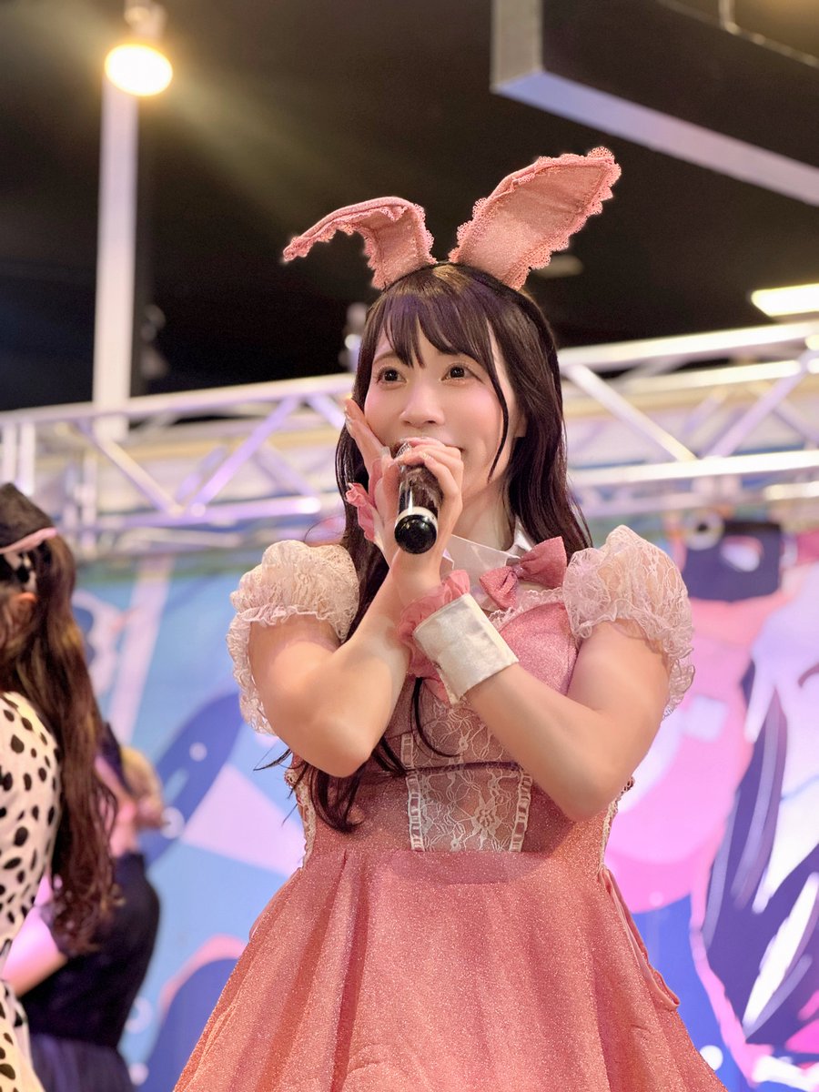 munya0628's tweet photo. 「ハートフル☆メモリーズ」　発売記念イベント
ヴィレッジヴァンガードPLUSイオンレイクタウン店内イベントスペース

宇佐美幸乃さん（@usami_yukino ）

うさぎうさみさん🐇🎀

#ルーチェTW
#ハートフルメモリーズ0916 https://t.co/fagC62Cik8