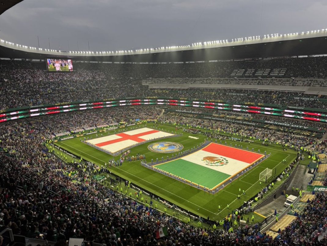 srchilaquilles's tweet photo. I’ve seen almost every single match, and without a doubt this had been the most exciting, electric, nail biting, drama, heart breaking match of any in the World Cup, not even the final will be able to live up to Mexico 🇲🇽 vs England 🏴󠁧󠁢󠁥󠁮󠁧󠁿, will be talked about for generations to come