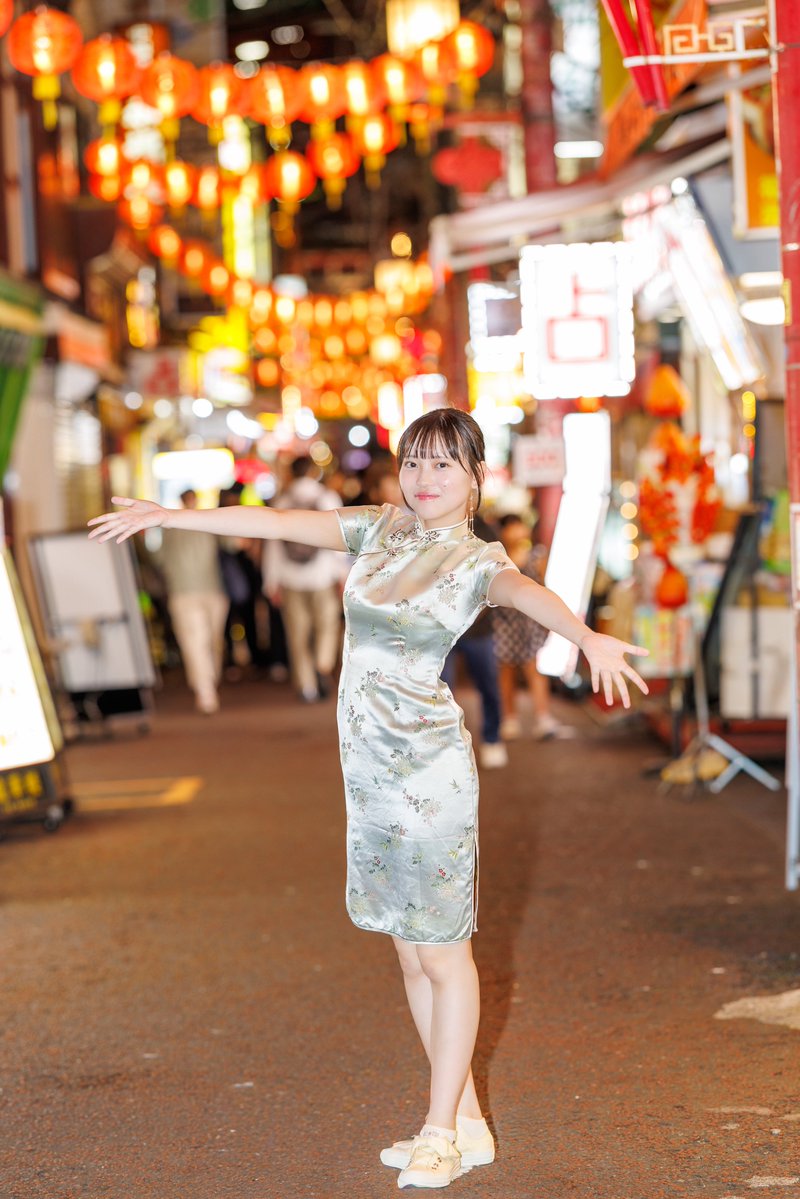 shio_hiro1's tweet photo. FlyBeyondPhoto
横浜中華街夜撮

今日が被写体デビューの編実さん

初めての撮影で初めましてのカメラマンという緊張するシチュエーションだったけど良い写真が撮れました
また撮りに行きますね

#FBP撮影会 
#朝比奈編実
@oka_hijiki39
@ami_FBP https://t.co/4OMyugqarg