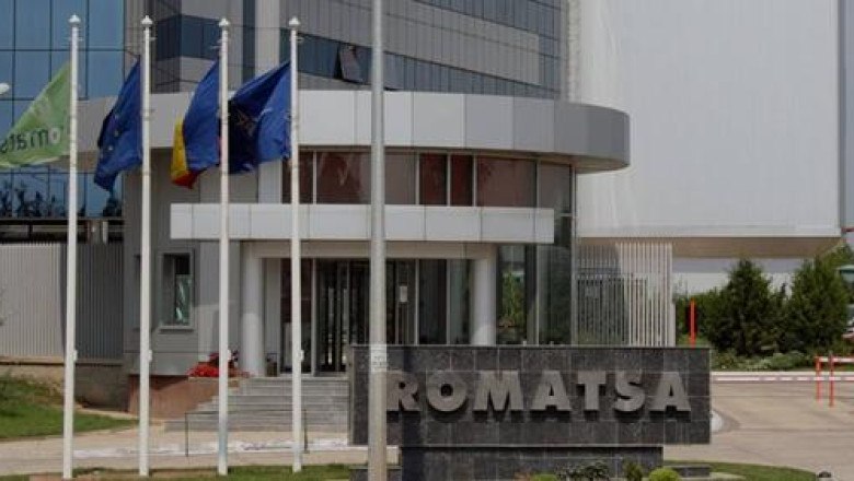 maritima77's tweet photo. 🇷🇴🇪🇺 Привет от Урсулы.
Счета румынского госпредприятия RomATSA, обеспечивающего контроль за воздушным трафиком, заблокированы по требованию фармгиганта Pfizer в рамках истребования у Бухареста 600 миллионов евро за неиспользованные вакцины от коронавируса.
https://t.co/mAozBJtba6 https://t.co/Unr39Zf3c6