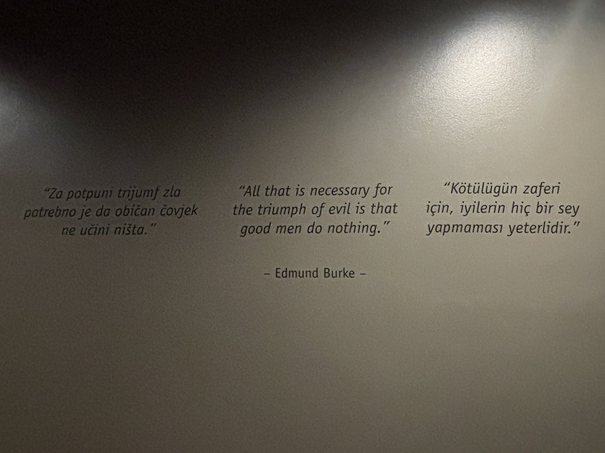 bussrkc's tweet photo. #SrebrenitsaKatliamı hala daha kimlik tespit etmeleri çok acı… 
müzelerinde tek bir ifade her şeyi özetliyor > United Nothing! https://t.co/JnYXk8dtAJ