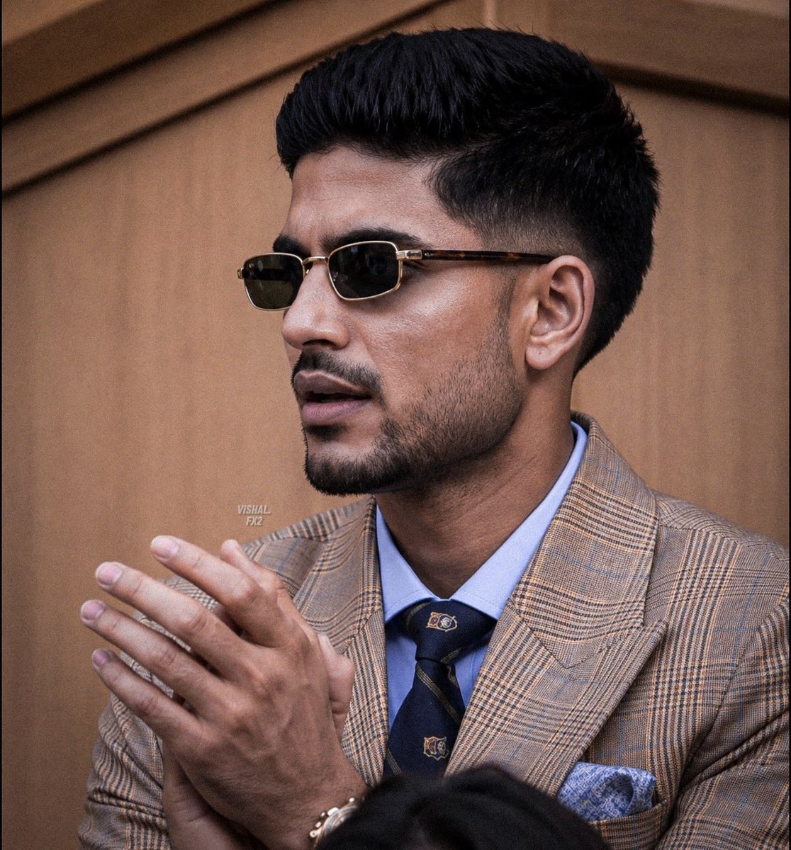 thevishhal56's tweet photo. Served a look fit for royalty at Wimbledon today. 🌟 

#wimbledon #shubmangill 👑 https://t.co/9JjNDoocA5