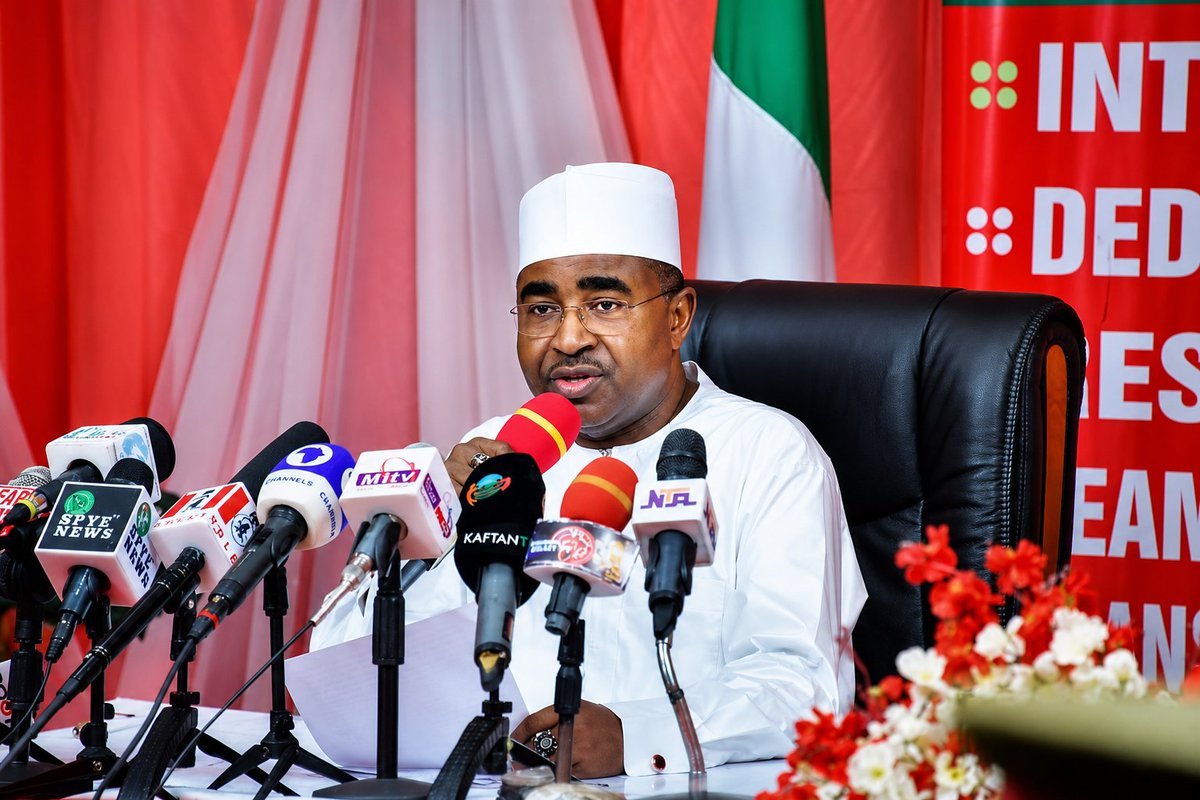 Progressviews's tweet photo. NDLEA Chairman Brig. Gen. Mohamed Buba Marwa (Rtd.) has called for stronger protection of the girl-child and greater collaboration with traditional rulers to address vulnerabilities linked to drug abuse, early marr...
https://t.co/5kbYl5cEQ5

#NDLEA #GirlChild #Nigeria #DrugAbuse https://t.co/8V5YbJX456