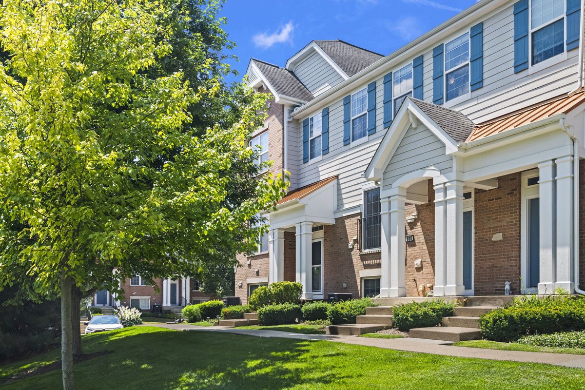 jenortman's tweet photo. 105 Arcadia Lane, Lake Zurich, IL, 60047
3 bed | 2.5 bath 2103 Sq. Ft.
Active | 389000
https://t.co/Eq0DsSgMcy
Welcome home to this beautifully maintained home in Meadow Wood. Step inside to find gleaming hardwood floors that flow throughout the entire main level. The bright... https://t.co/0R3i2Yoo7r