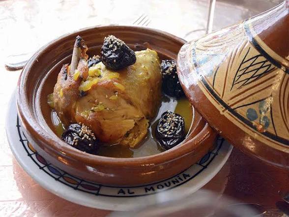 JesRaq88's tweet photo. Os presento el #restaurante Al Mounia, en el Paseo de Recoletos, en #Madrid. Alta #cocina #arabe en la #capital, en pleno barrio de #Salamanca.
@IbanezVizoso @jesus_ibvi @CarmenL12649528 #cocina #comida #QR #inversion #invest #caro #calidad #viral #X #Elon #Musk #Marroqui https://t.co/BwcxO6BDJs