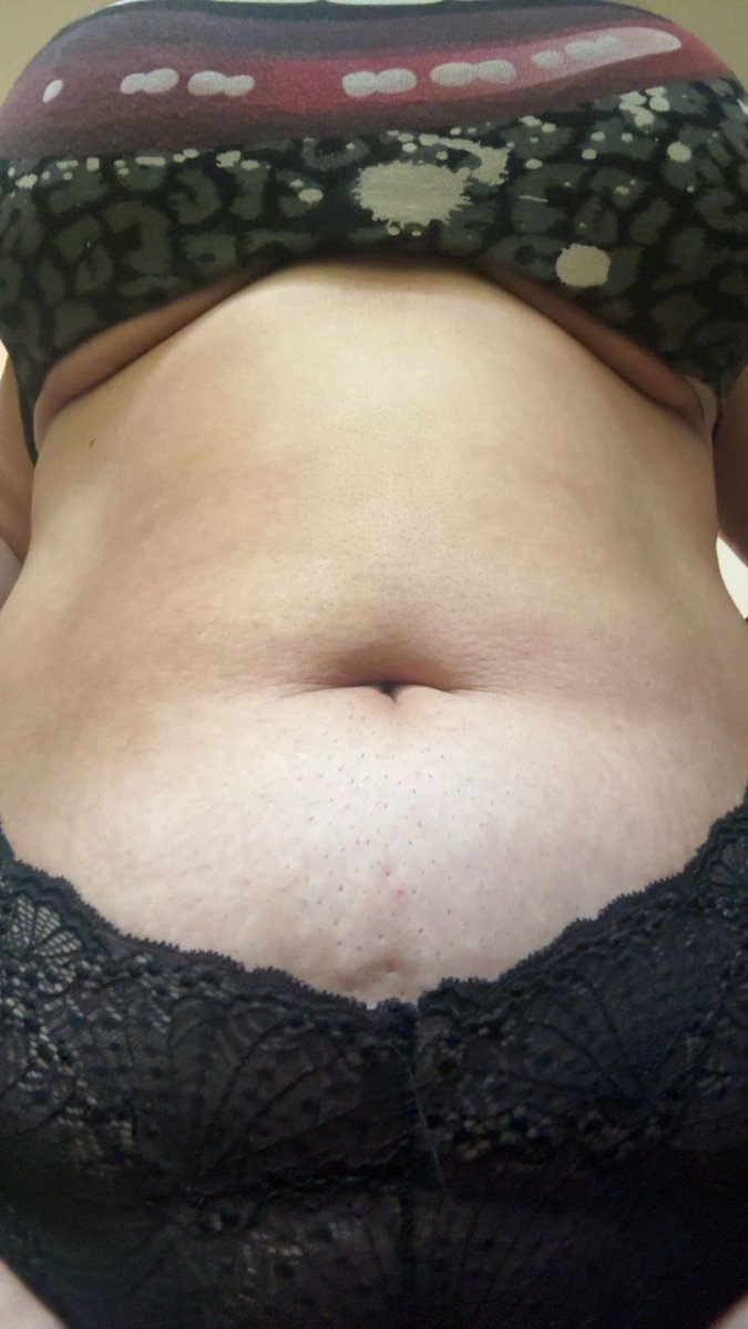 FRESCAPRlNCESA's tweet photo. underboob #nsfw #nsfwtwt #freeuse #chubby #bbw #goonette #latina #cnc #ddlgkink https://t.co/bJPSsWRa02