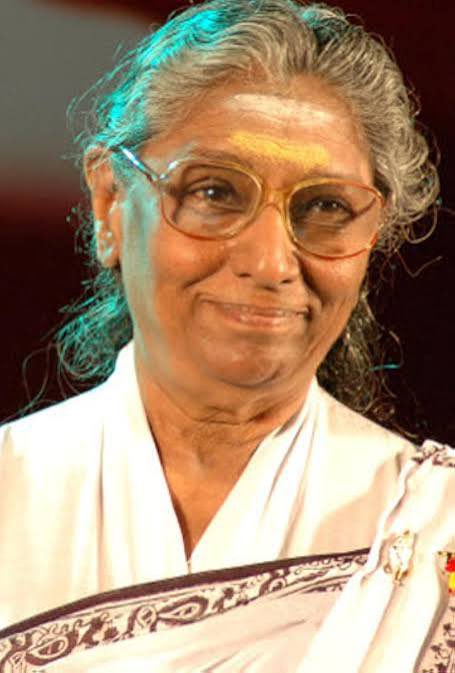 bandisanjay_bjp's tweet photo. “Mounamelanoyi…” Today, it truly feels as though music itself has fallen silent.

Deeply saddened by the demise of legendary playback singer S. Janaki Amma . Her timeless voice transcended languages and generations, becoming an inseparable part of India’s cultural heritage.

While she may no longer be with us, her songs will continue to inspire and comfort millions for years to come.

Heartfelt condolences to her family, friends, and countless admirers. 
Om Shanti 🙏