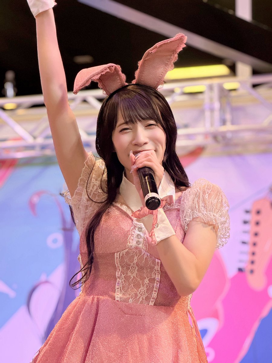 munya0628's tweet photo. 「ハートフル☆メモリーズ」　発売記念イベント
ヴィレッジヴァンガードPLUSイオンレイクタウン店内イベントスペース

宇佐美幸乃さん（@usami_yukino ）

守りたいこの笑顔うさみさん🎀

#ルーチェTW
#ハートフルメモリーズ0916 https://t.co/haLIFUK2k1