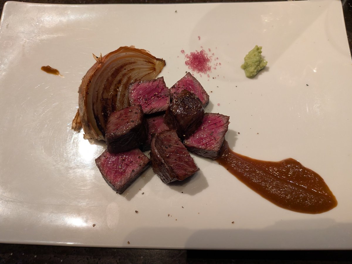Ronfushin's tweet photo. 14〜15年前に昼食を食べに毎日のように通っていたZESTでアルバイトしていたまりえちゃんと夕食を食べに…（その店は現在閉店している。）Facebookでは繋がっていたが…久し振りにいろいろと話しができて楽しかった。最近、お店を出店したので問い合わせしてあげて下さい。
https://t.co/NpdFHyqwzo https://t.co/pWYepSq0fE