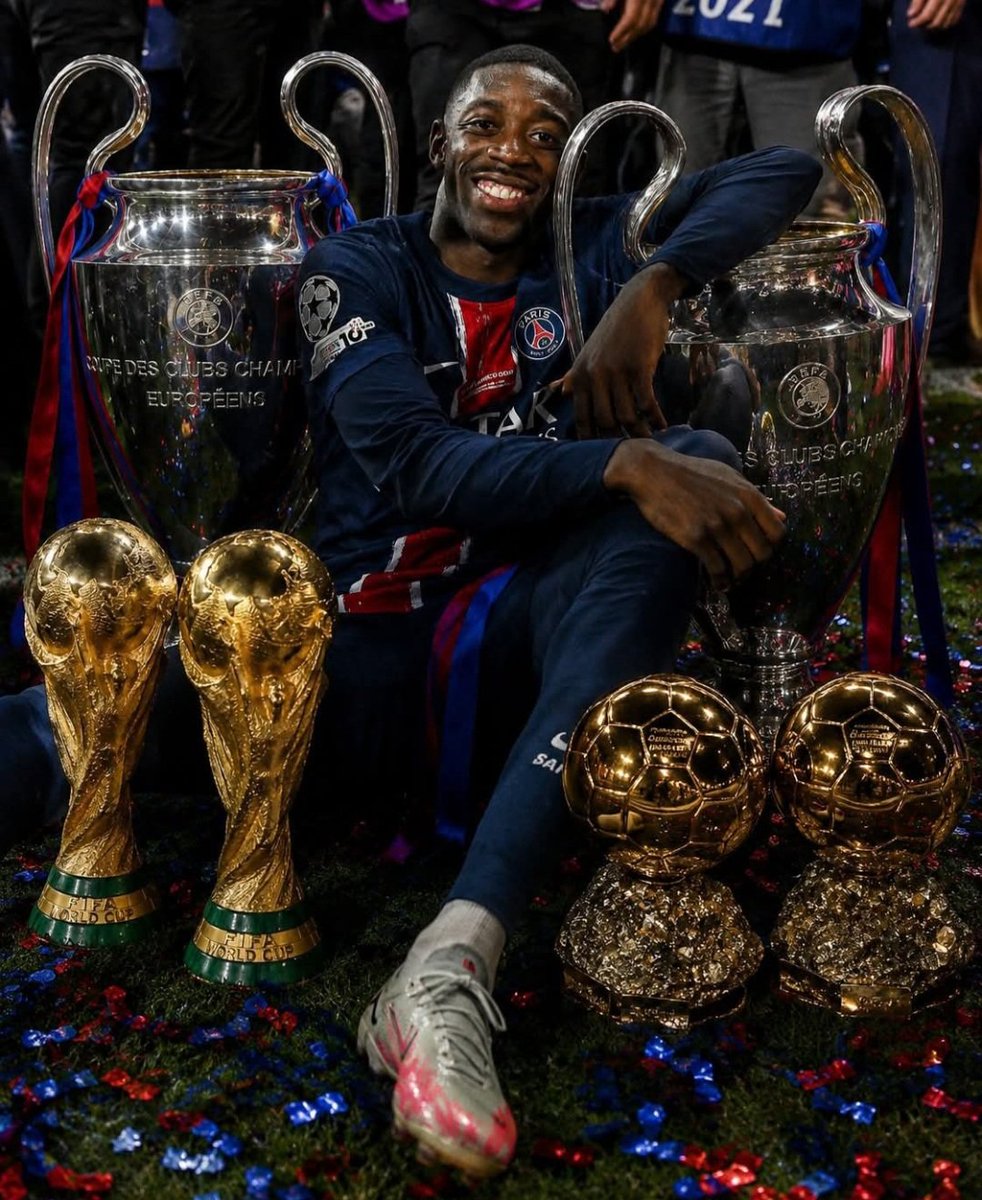 NNeuerofficial's tweet photo. 🚨⏰️🔥 HISTORY IS WITHIN REACH FOR OUSMANE DEMBÉLÉ! 🇫🇷🏆
🤯 Dembélé could become the first player in football history to win:
🏆 2 FIFA World Cups
🏆 2 UEFA Champions League titles
🏆 2 Ballon d'Or awards
A truly legendary achievement! ❤️⚽
#OusmaneDembele #FullTimeNews https://t.co/mUYzIMWnkF