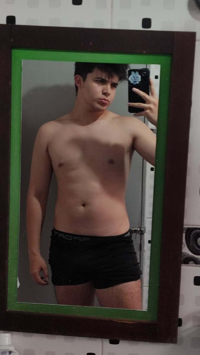 theking_wolf_'s tweet photo. Encuentra gente para coger cerca de ti en @TheBlowers  es mucho mejor que Grindr hermanasssss 😊😊
Hagan su cuenta desde este link porfa :3 https://t.co/15gFKz05z1 https://t.co/81pBi6ugHb