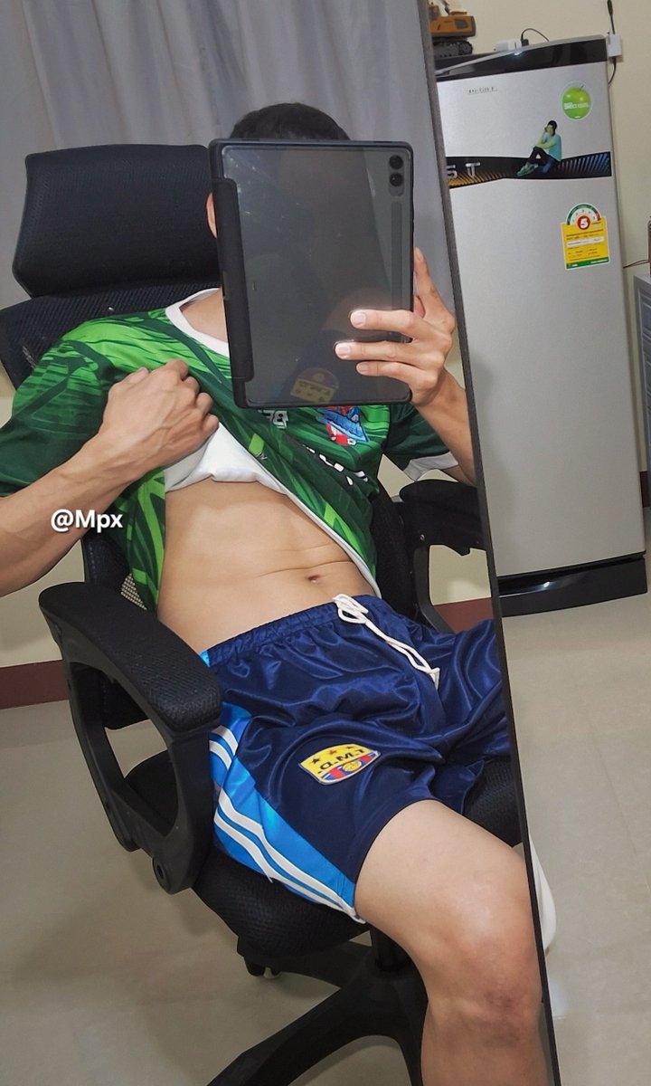 M4971819743201's tweet photo. มีอัพคลิปใหม่ สนใจ @➡️เลยค๊าบhttps://t.co/8kOAA81Q1T https://t.co/GuUzf6onzs