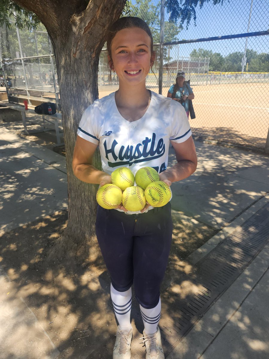 bellagrant2030's tweet photo. What an incredible tournament!  So thankful for this team, this week in Colorado.  Top 8 out of 196 teams—what a way to finish. Thank you for the memories and the friendships that i made this season! 💙🤍🥎

Tournament stats:
.360 AVG, .500 OBP, 9H, 2B, 5HR, 17 RBI, 11 R https://t.co/ewpKgLqxk4