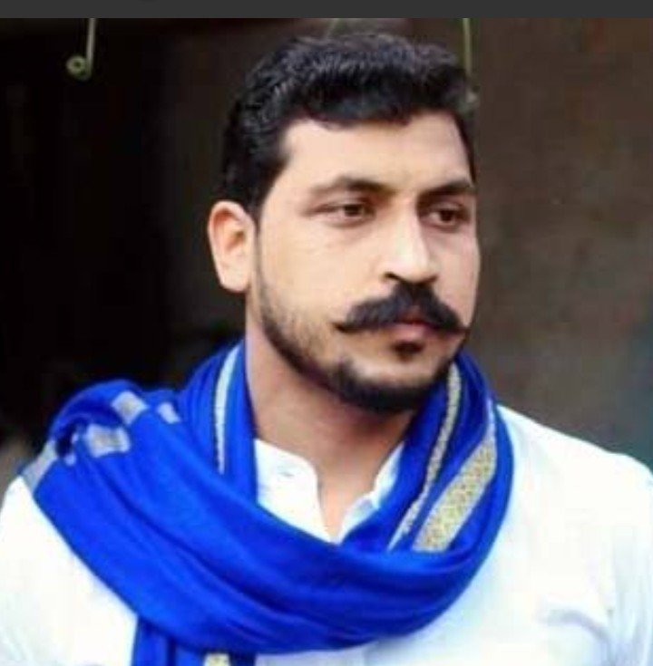 highcourtadvo's tweet photo. 27 आपराधिक मामलो में आरोपी कोई भी व्यक्ति भले ही सांसद विधायक बन जाए लेकिन मेरे नजर में वो दो कौड़ी से ज्यादा नहीं कहा जा सकता। चंद्रशेखर रावण भले ही सांसद हैं फिर भी मेरे नजर में दो कौड़ी का ही है।

आए दिन देश को हिंसा में ढकेलना किसी भी तरह से अच्छे नेताओं की पहचान नहीं हो सकती।