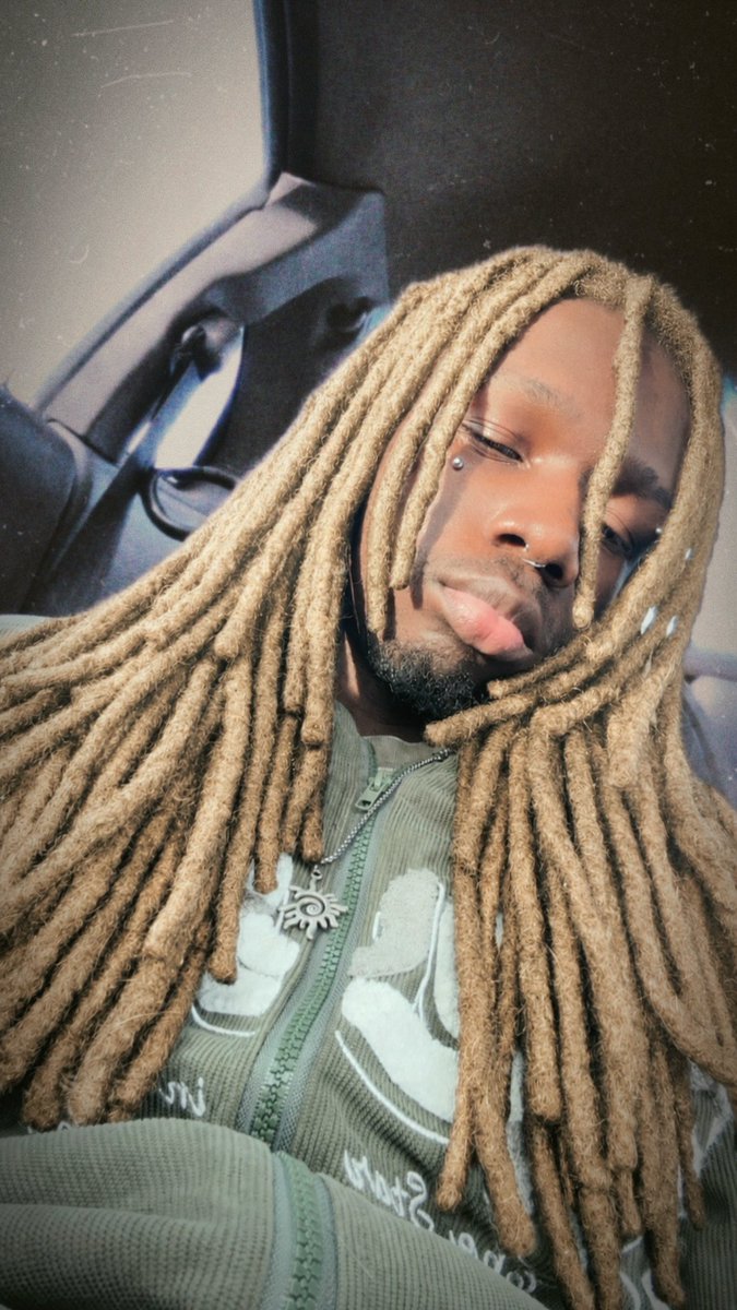 Ze🐦🔥 tweet media