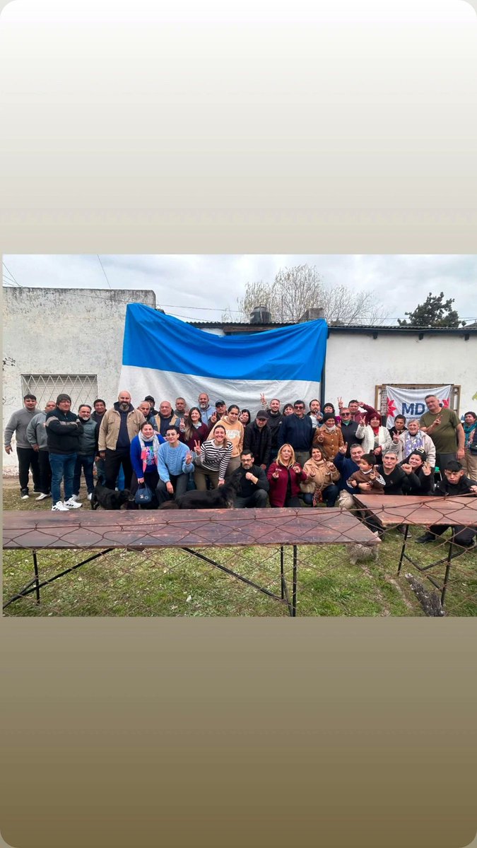 telma_martines's tweet photo. 🇦🇷 9 de julio: Con el @fgcanuelas participamos del encuentro del @mdfcañuelas junto organizaciones sociales, políticas y sindicales para conmemorar la Independencia y debatir sobre el presente y futuro de nuestro país. 
Es con Axel @Kicillofok Presidente 2027
@FGBuenosAires https://t.co/j1NxOqB8ef