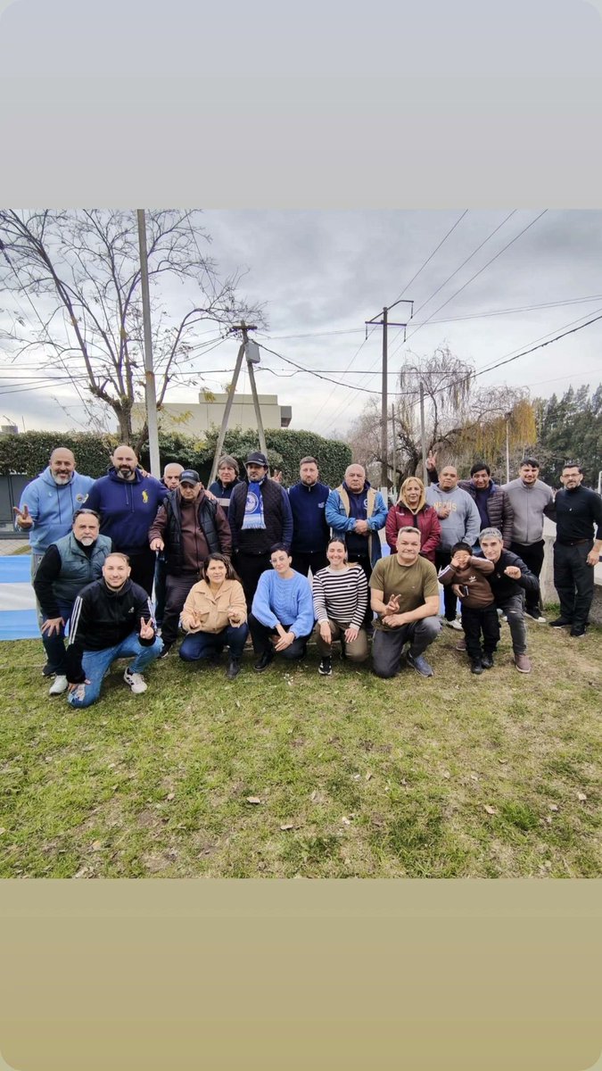 telma_martines's tweet photo. 🇦🇷 9 de julio: Con el @fgcanuelas participamos del encuentro del @mdfcañuelas junto organizaciones sociales, políticas y sindicales para conmemorar la Independencia y debatir sobre el presente y futuro de nuestro país. 
Es con Axel @Kicillofok Presidente 2027
@FGBuenosAires https://t.co/j1NxOqB8ef
