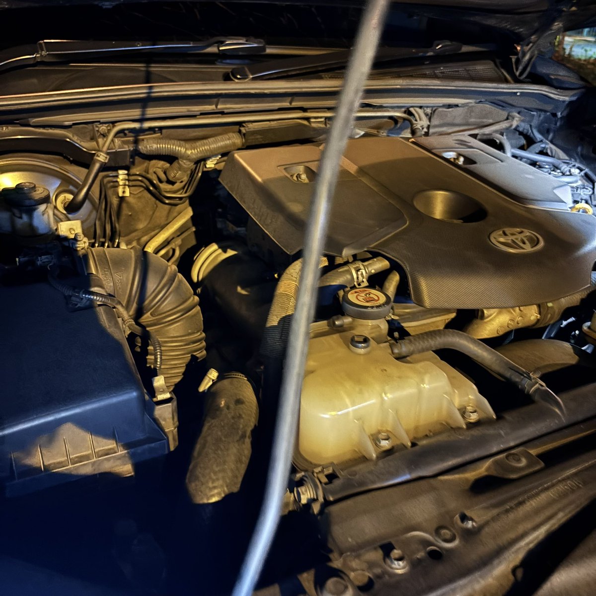 fraisebrin's tweet photo. car broke down in the middle of nowhere but I prevailed #Mechanic #Fixed_it #ChuuCanDoIt https://t.co/x67KofXiIa
