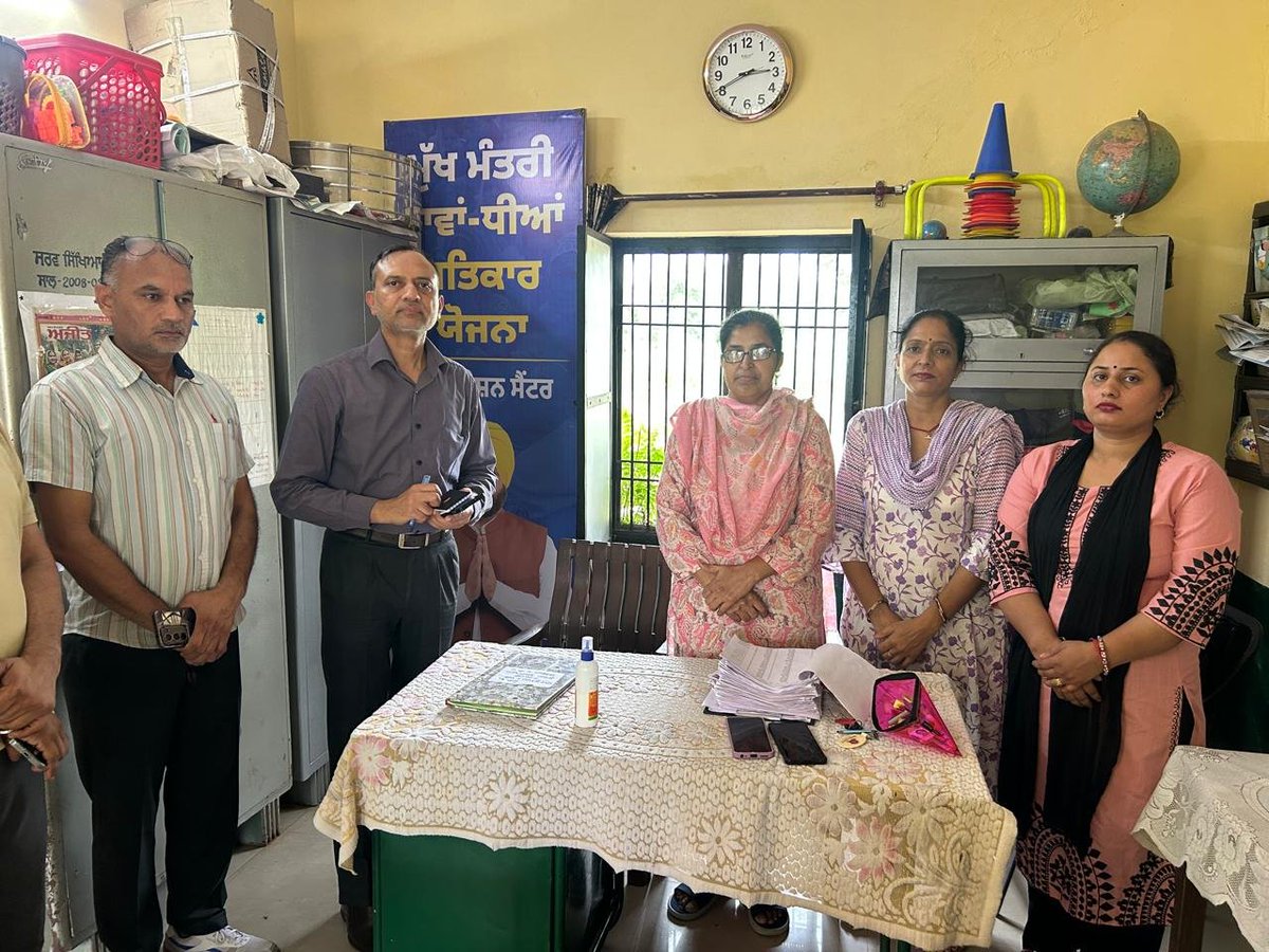 RupnagarDpro's tweet photo. Additional CEO Punjab Amandeep Bansal conducted surprise inspections of SIR-2026 camps in Anandpur Sahib, Rupnagar &amp; Chamkaur Sahib. He reviewed form collection and digitization, directed BLOs to speed up the process, and urged voters to submit forms on time. https://t.co/YQxjzmcCfr