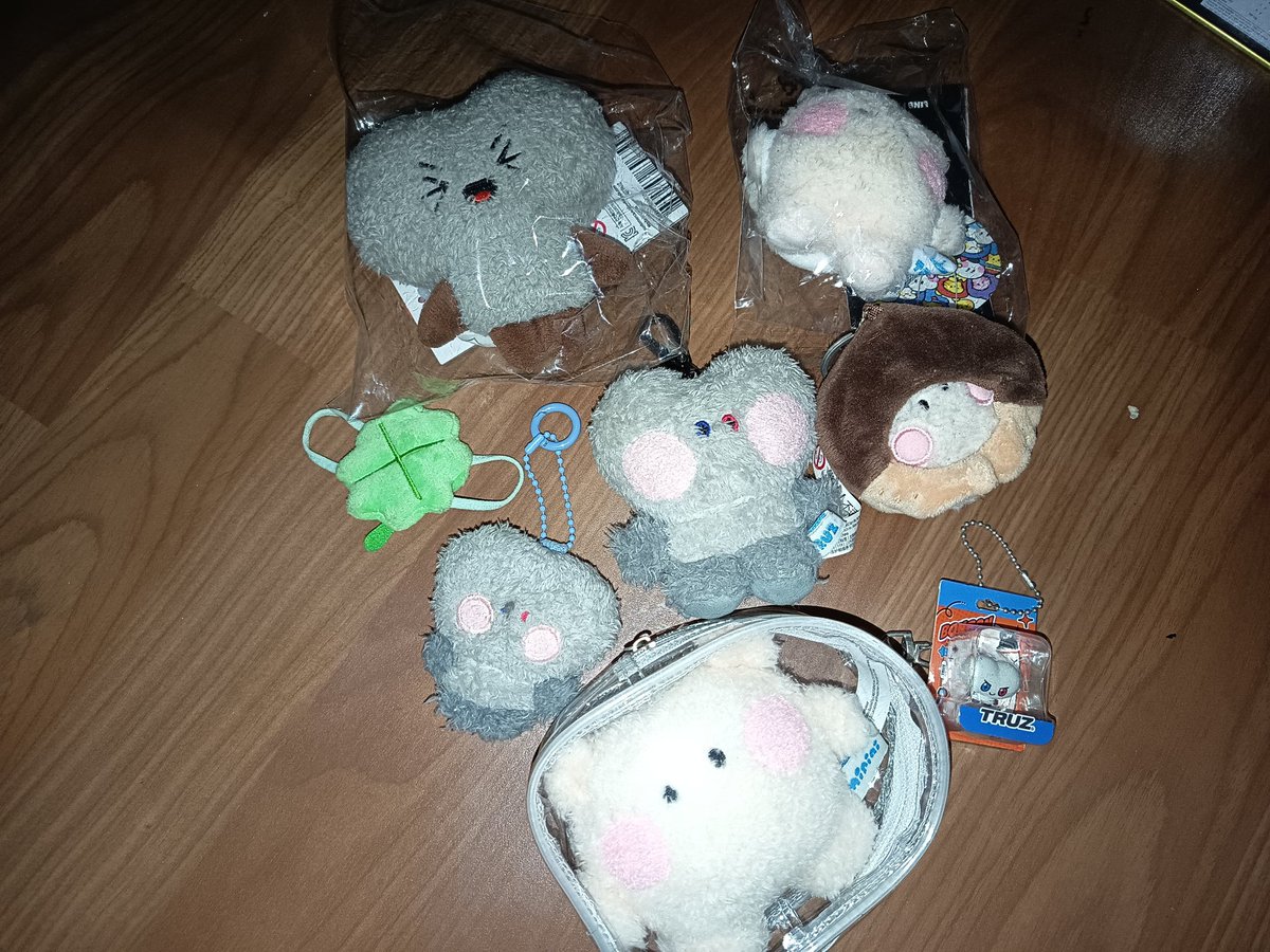 widyas96's tweet photo. karena udah dapet wl yang dicari, jadi ini mau dijual aja. 

wts bonbon minini bc message (pl), bonbon plush keyring (pl), bonbon bc kr (new), ruru message (new) ruru mini plush, bonbon gacha blister. dom jakarta https://t.co/ZFAlJ9x5hH