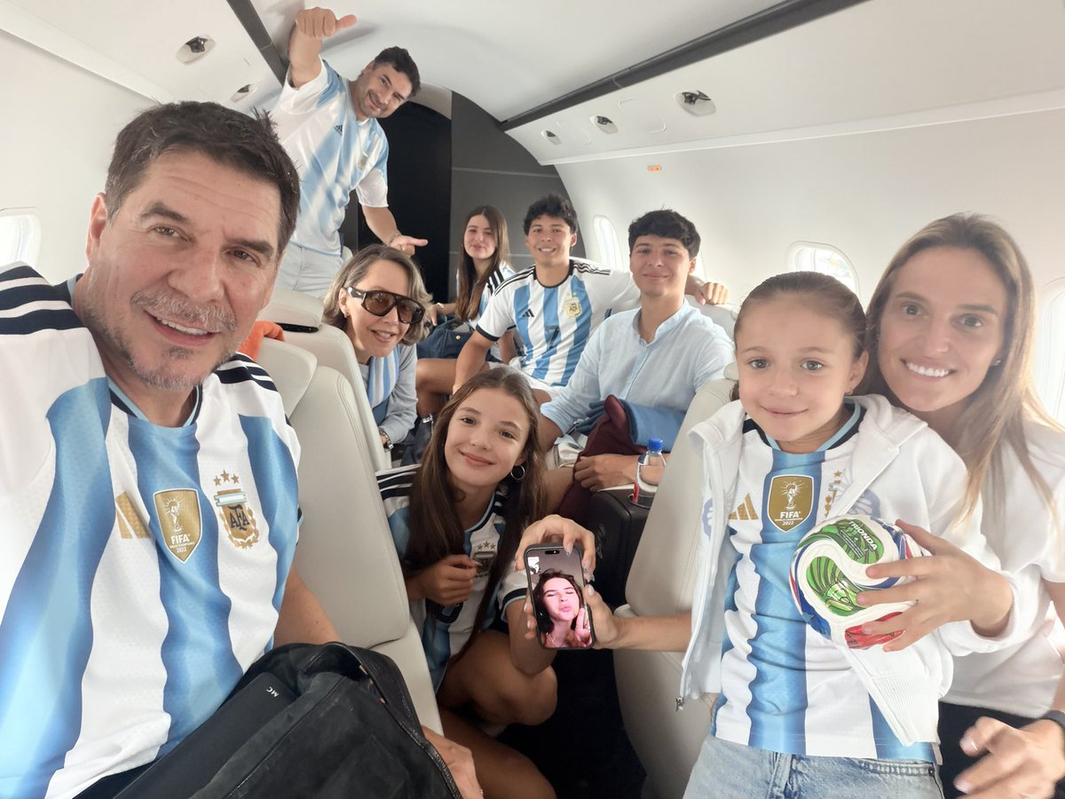 marceloclaure's tweet photo. Vamos Vamos Argentina Vamos Vamos a Ganar! 🇦🇷 Camino a Kansas City https://t.co/pdARBkTeKt