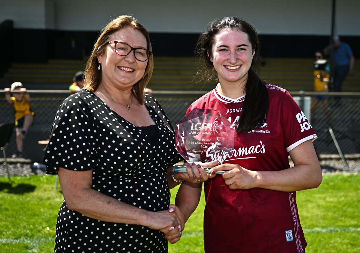 Burkesbus's tweet photo. GALWAY ARE ALL-IRELAND U20 LADIES FOOTBALL CHAMPIONS ๐๐
Congratulations ๐๐ผ
Galway 3-11 Donegal 1-9
#champions #allireland #final #championship #transportpartner https://t.co/70kQCqnUXp
