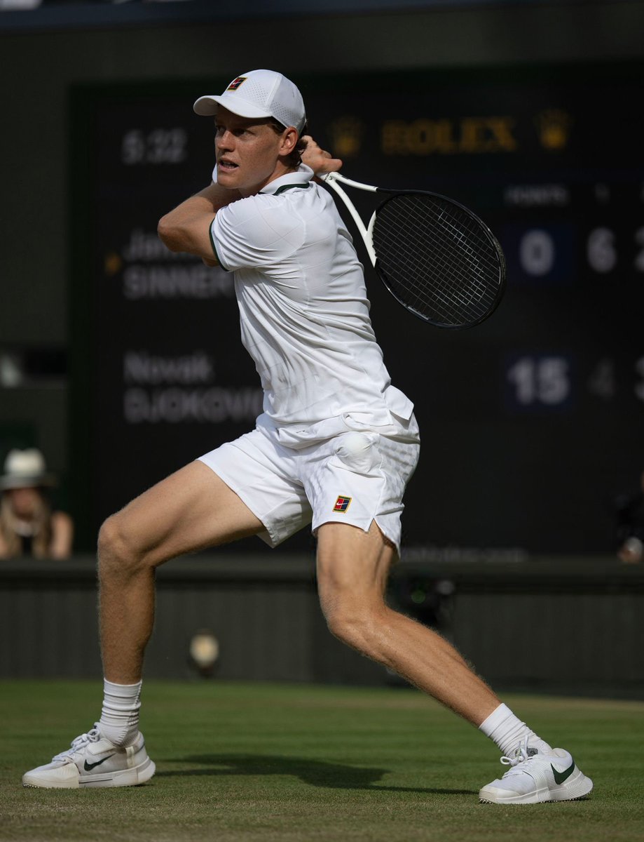 Sinner_HQ's tweet photo. Jannik Sinner #Wimbledon https://t.co/bvk9fmQbwK